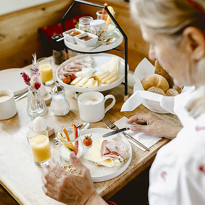 Frühstück vom Frühstücksbuffet im Hotel am Wolfgangsee