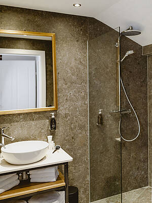 Bad im Pethouse in Berau am Wolfgangsee