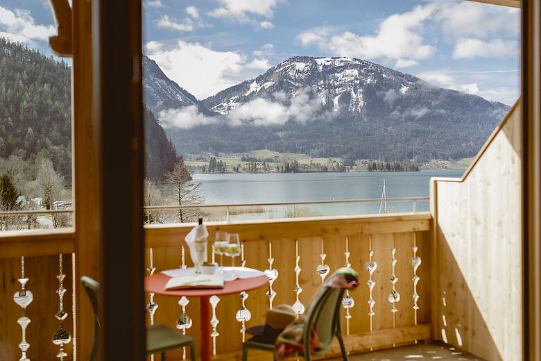 Zimmer mit Balkon in der Berau am Wolfgangsee