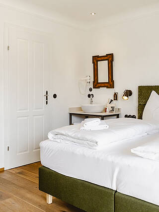 Modernes Doppelzimmer im Hotel am Wolfgangsee