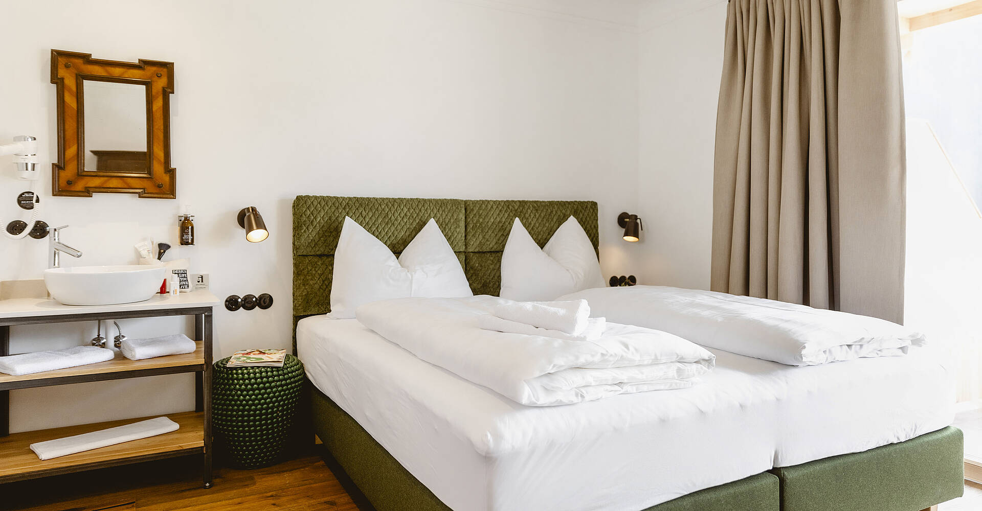 Modernes Doppelzimmer im Hotel am Wolfgangsee