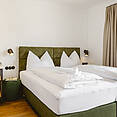 Modernes Doppelzimmer im Hotel am Wolfgangsee