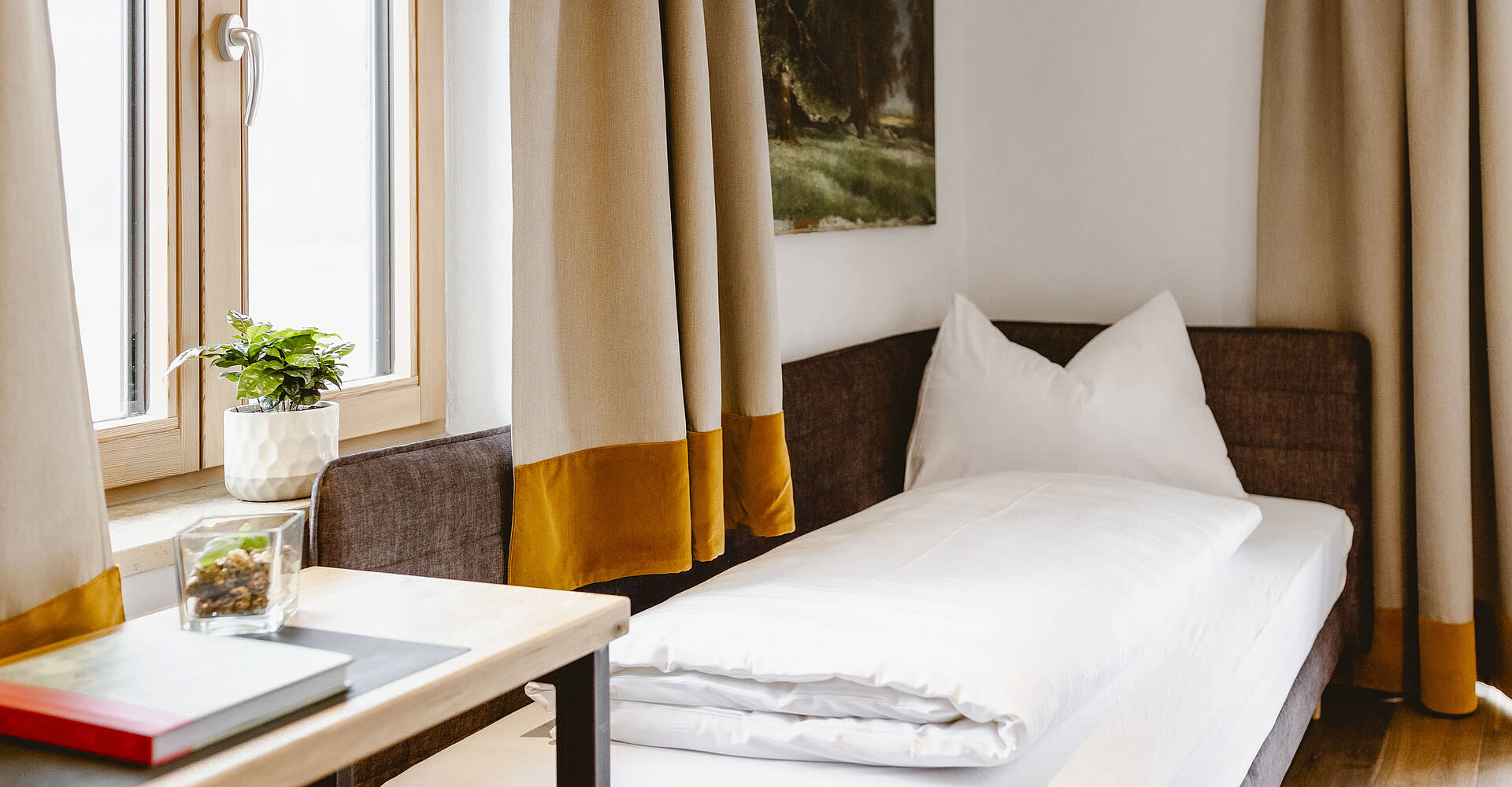 Modernes Doppelzimmer in der Berau am Wolfgangsee